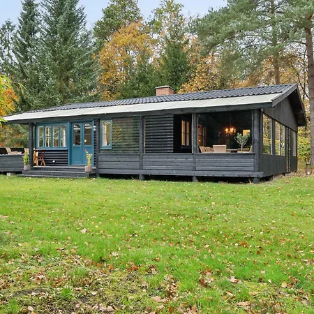 Cozy Summer House Near The And Nature *