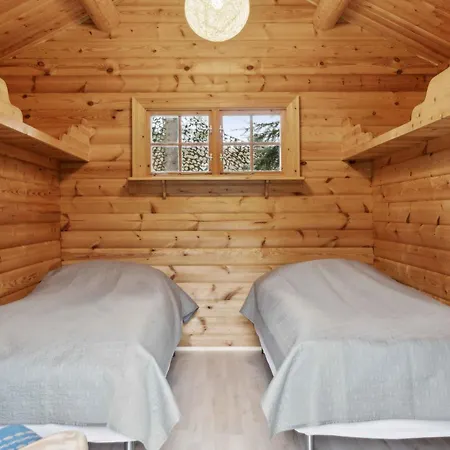 Cozy Summer House Near The And Nature
